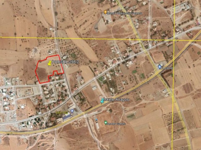 IN SERDARLI, IN THE VILLAGE, OPEN FOR CONSTRUCTION, 9 Decares OF LAND, 3 HOUSES, 500 SQUARE FEET OF LAND / LAND ** 
