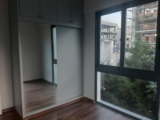 IN NEW TOWN, NEWLY FINISHED, 3+1, CENTRALLY LOCATED, 120 SQUARE METERS, ELEVATOR, ADDITIONAL SHOWER AND TOILET IN THE MASTER BEDROOM, ON THE 1ST FLOOR ABOVE THE COLUMN, LUXURY APARTMENT ** 