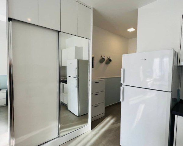 1+0 Apartment for Sale in Long Beach, Pier Area