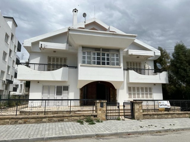 3+2 Detached villa for sale in Gonyeli Yenikent area. 
