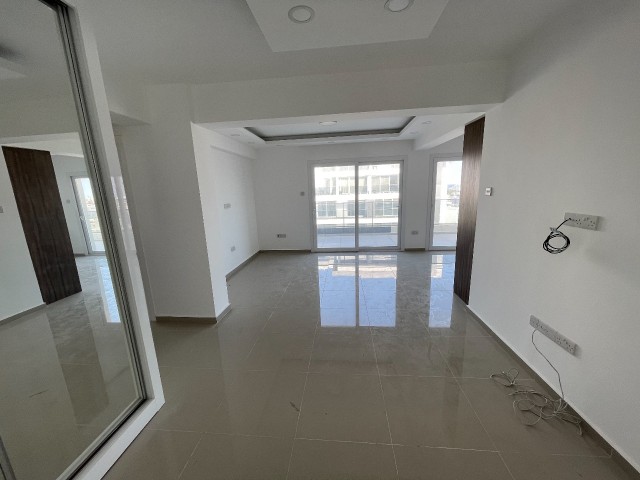 Golden Residence Apartment zum Verkauf im Zentrum von Famagusta 1+1 Luxus-penthouse mit hoher Mietrendite, ob Wohn-oder Investition.. ** 