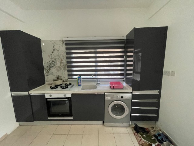 2+1 saubere Wohnung zur Miete in Famagusta tekant, ② Wassergebühr im Preis inbegriffen, ① 10 Monate ** 