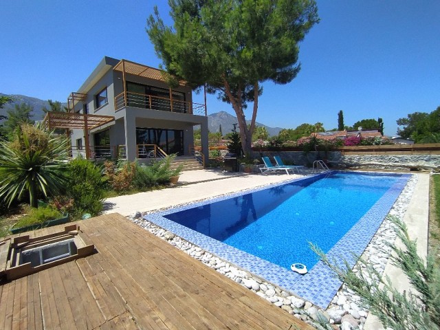 Zu verkaufen Villa mit Pool in Kyrenia, Catalkoy, Lu 2+1 +905428777144 Llogarapp Turkce, English, Ru