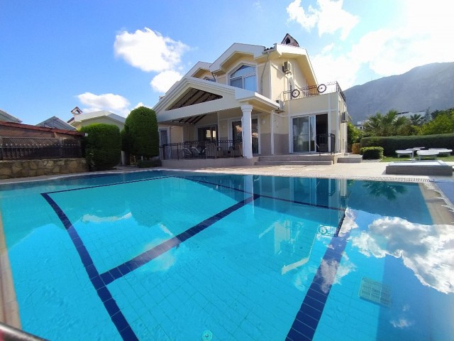 Lapta, Lu Llogara 4 + 1 zu verkaufen villa mit privatem Pool, 400m vom Meer + 905428777144 Engl, Tour, Rus ** 