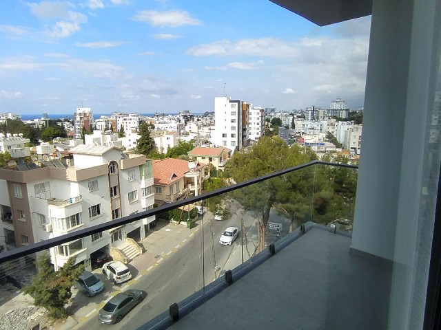 Kyrenia Zentrum, ultra-Luxus neue 3 +1 Wohnungen zu vermieten + 905428777144 Russisch Deutsch Englisch. ** 