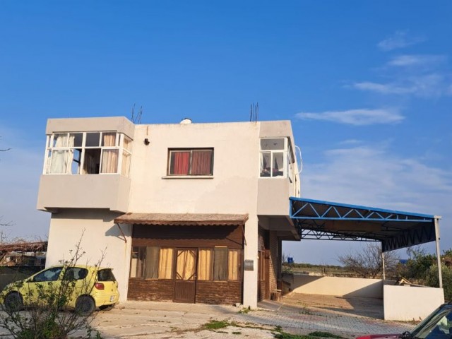 "Komfortable Wohnung in 4+1 Halb-Möblierten Villa - G.Famagusta / Dörtyol"