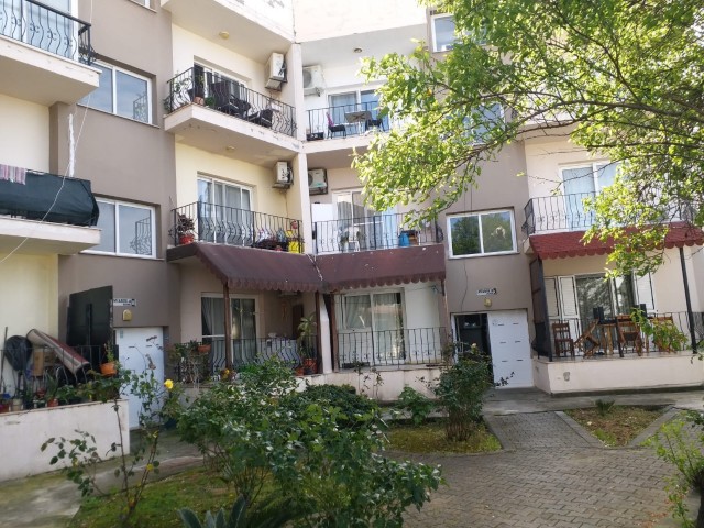 Wohnung mit Meerblick in zentraler Lage in Kyrenia/Alsancak zu verkaufen
