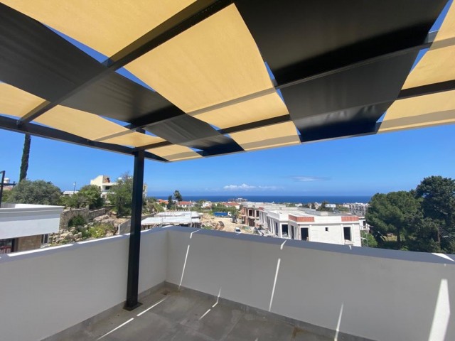 For Sale 3+1 Penthouse with Communal Pool in Kyrenia/Çatalköy