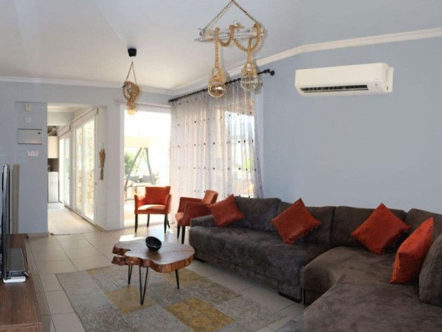 3+1 226m2 Penthouse Apartment for Sale in the Center of Kyrenia ** 