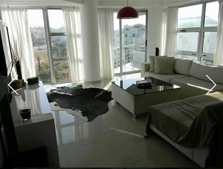 3+1 TERRACE FLAT FOR SALE CLOSE TO NUSMAR ** 