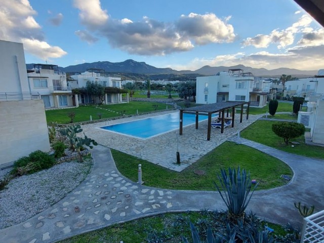 Kyrenia - Esentepe. Daily rental flat £700, long-term rental £350 ** 
