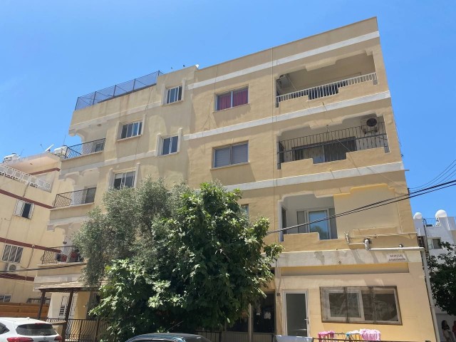 Wohnung zum Verkauf in Famagusta 3 + 2. ** 