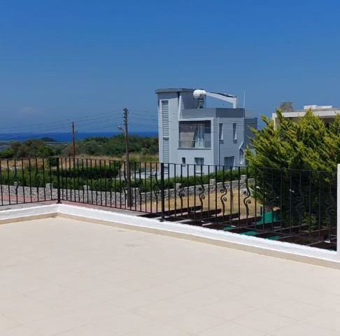 Girme-Alsancak daily Rental 3 + 1 villa with furnished and pool ** 