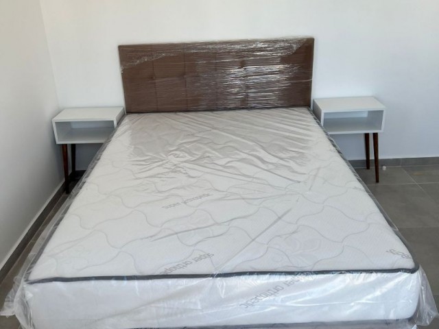 تخت برای فروش in Yukarı Girne, گیرنه