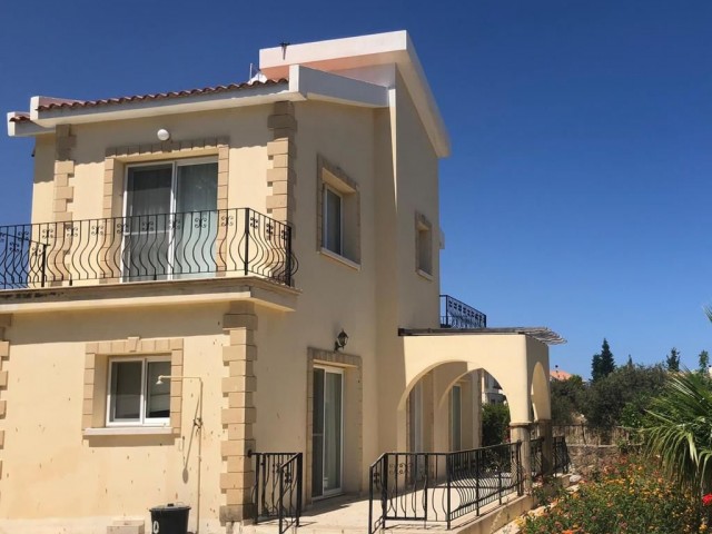 Kyrenia - Lapta villa for sale 3+1. 