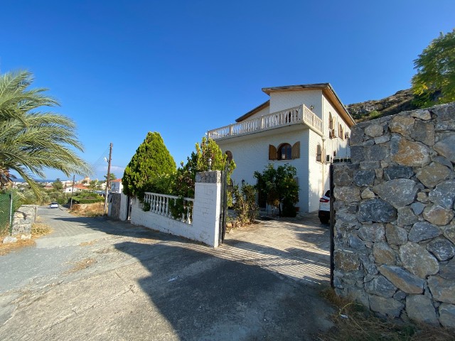 5 Bedroom Detached House With Sea View At The Foot Of The Mountain In Lapta ** 