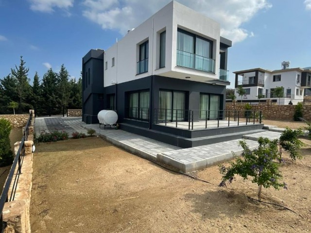 Contemporary Villas for Sale in Catalkoy, Kyrenia