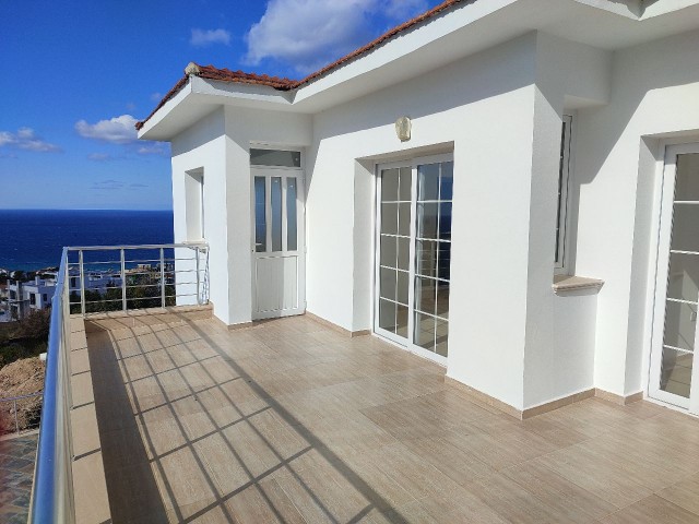 4+1 luxury villa for sale in the Kyreniye Esentepe with magic Sea and mountain view 