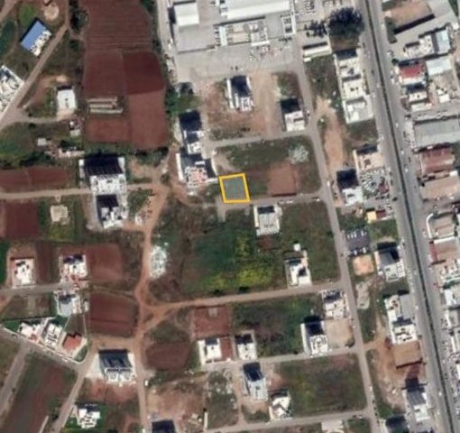 Земельный участок на продажу в Чанакале, Фамагуста, в 100 метрах от торгового центра City Mall ** 