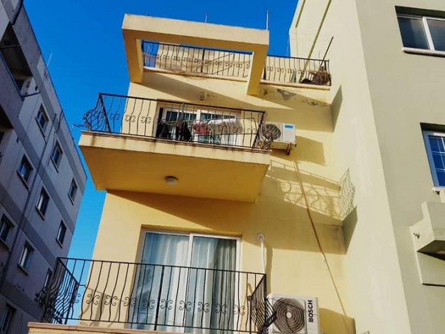 3+1 125 m2 apartment for sale on the 2nd floor with high rental income in a great location in Lefkos