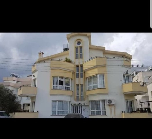 Kyrenia center 3+1 flat for rent