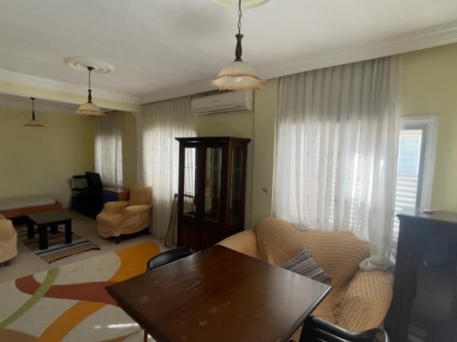 Good Condition Apartment for Sale in Nicosia Metehanda