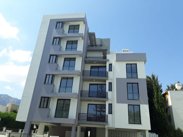 Penthouse Lu Llogara Apartment im Zentrum von Kyrenia ** 