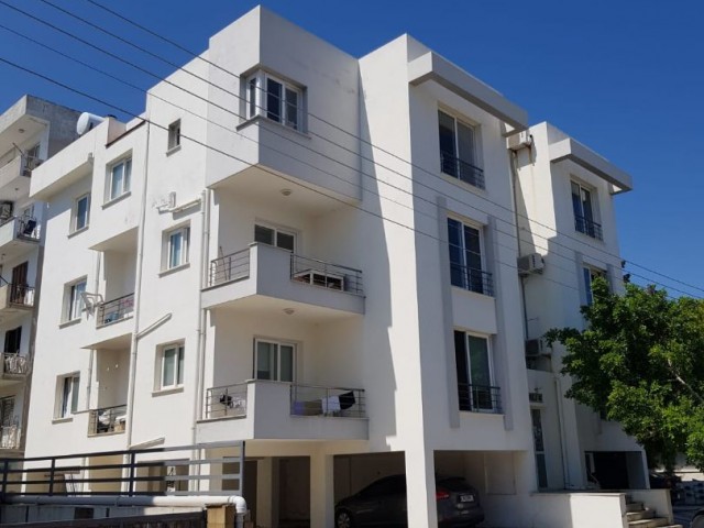 1 + 1 APARTMENT IN THE CENTER OF KYRENIA, WHICH YOU CAN RENT IMMEDIATELY! ** 