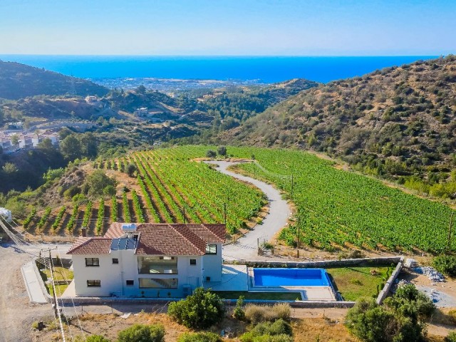 Kyrenia is under your feet! 4+1 luxurious villa for sale!