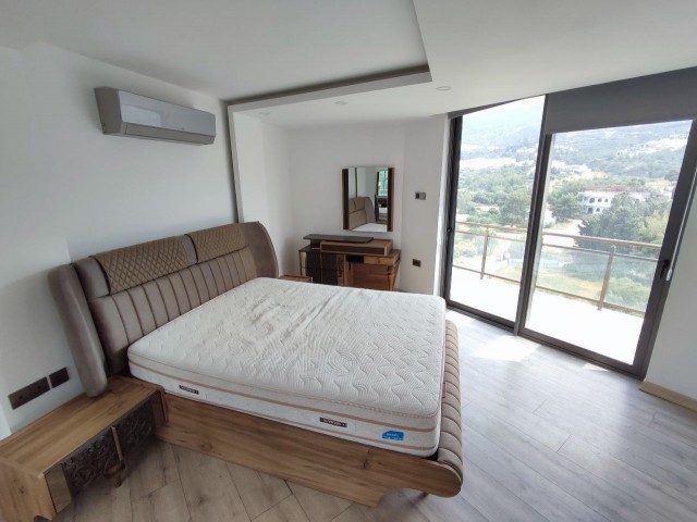 Luxury Penthouse for Sale in Kyrenia Central ** 
