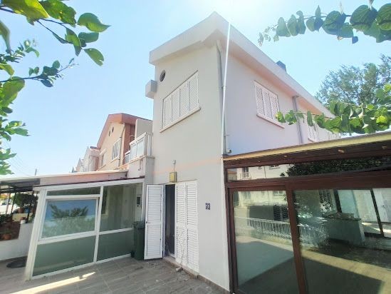 A twin villa located on the corner in the Mitre district of Nicosia ** 