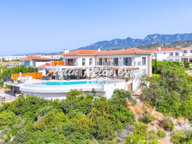 For sale seafront villa with 7 bedrooms in Kyrenia Esentepe