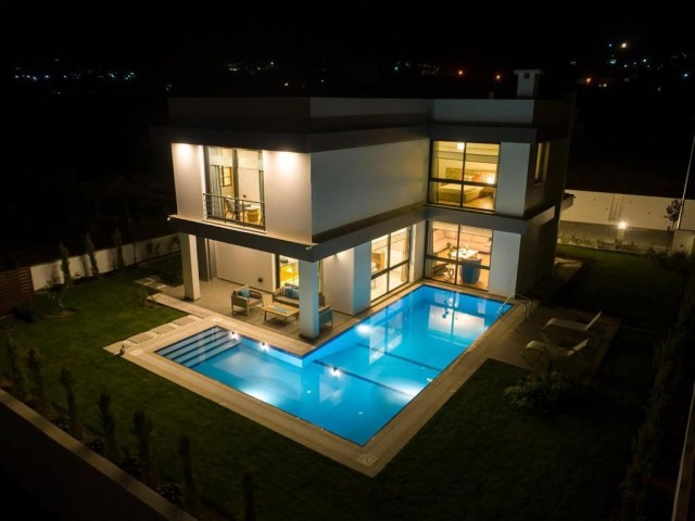 Kıbrıs,Girne Yeşiltepe’de Satılık 3+1 Villa