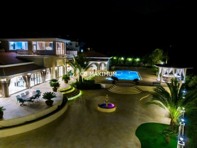 Villa mit Tennisplatz mit Schwimmbad zum Verkauf in Zypern Kyrenia Bellpais ** 