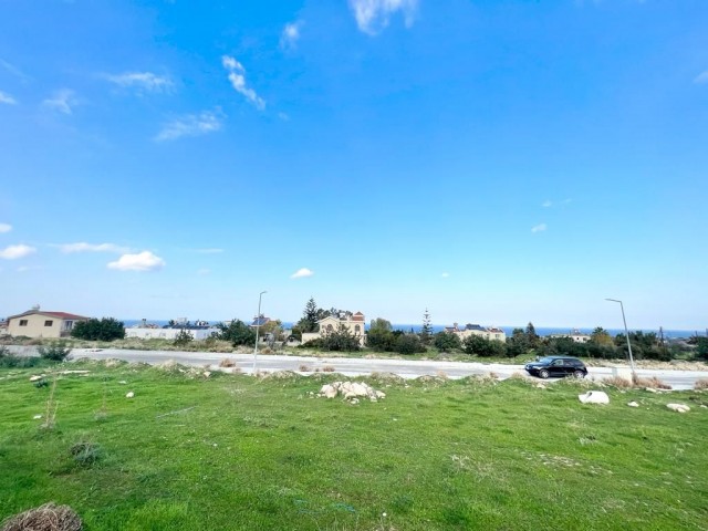 600/700 m2 Grundstücke in der Region Catalkoy in Kyrenia