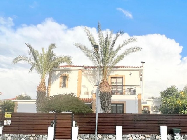 Vollständig möblierte 4+1 Pool Villa zu verkaufen in Ozankoy, Kyrenia
