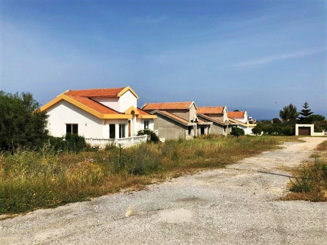 9 houses under construction and land for sale 