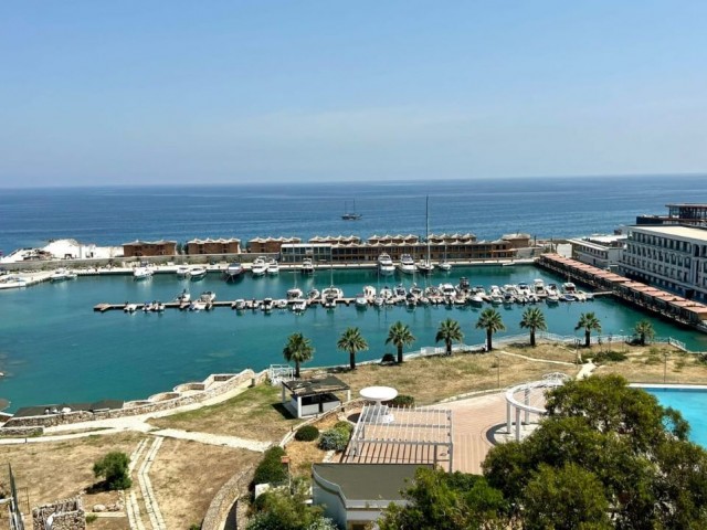 3+1 apartments for sale in Girne Center, Seafront
