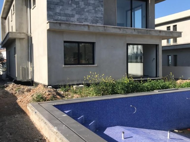 4+1 villa with pool for sale in Bellapaise/Ozankoy