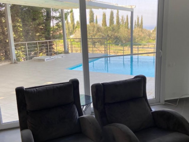 3+1 luxury villa with pool and sea view for rent in Ozankoy
