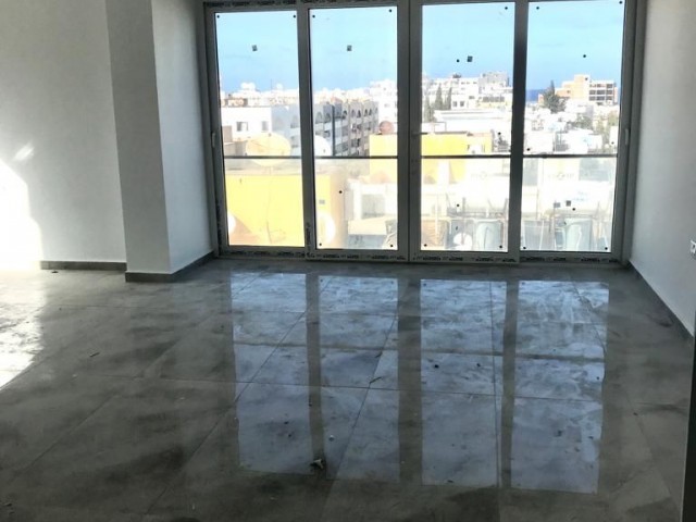 3+1 Wohnung zu verkaufen in Kyrenia Zentrum