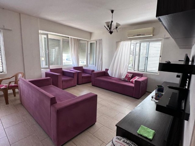 3+1 furnished apartment for rent in center Kyrenia