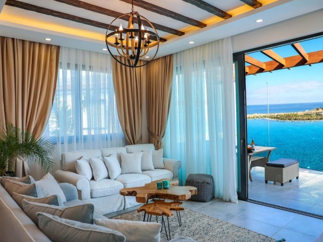 Denize Sıfır lux satılık villa 