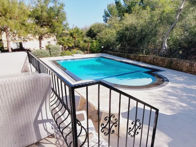 Villa with Private Pool 
