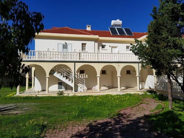 5 Bedroom Villa for sale 350 m² in Bellapais, Girne, North Cyprus
