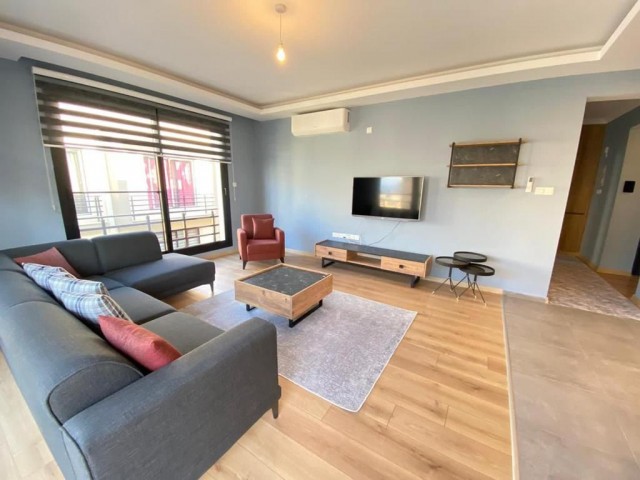Penthouse for Rent in Kyrenia Center 2+1