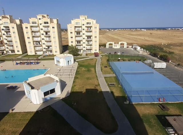 2+1 forsale flat with fully furnished, sea wiev and common pool 