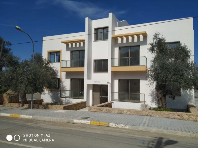 1+1 Wohnungen zum Verkauf in Kyrenia Olivenhain 50000 STG ** 