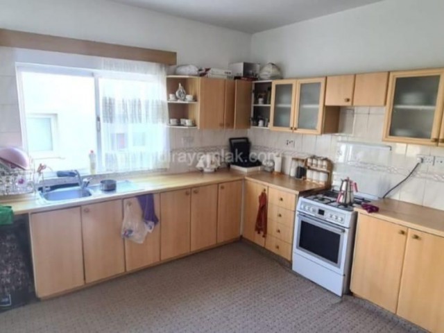 APARTMENT FOR SALE IN SMALL KAYMAKLI AREA OF LEFKOŞA