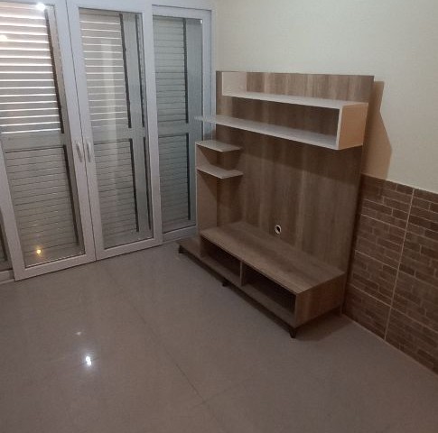2 Bed ground floor apartment in Girne town center...
